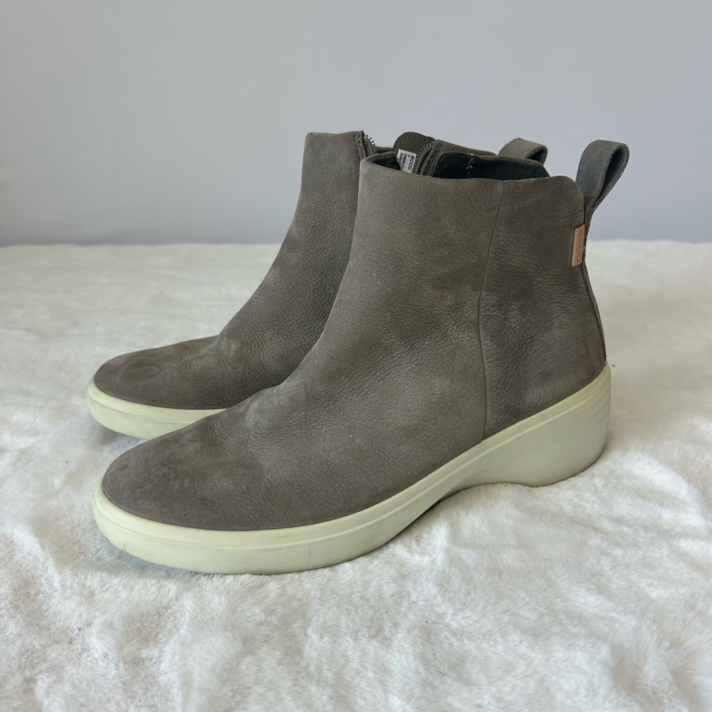 ECCO Leather Ankle Booties Women’s 6 Wedge Heel Side Zip Gray Comfort Shoes - Picture 11 of 11